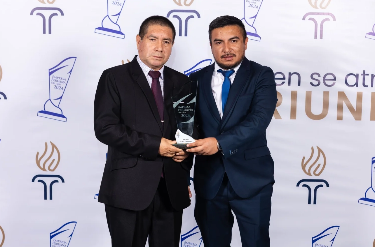Welding Estructuras recibiendo el Premio del Sueño